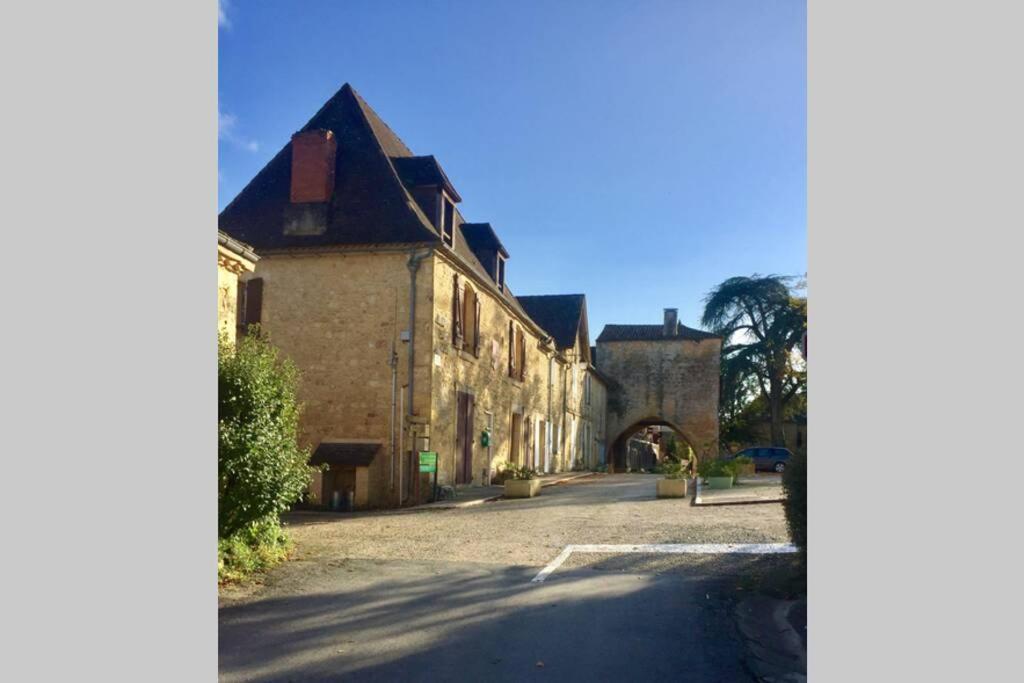 Les Petits Self Contained 2 Bedroom Apartment Molieres (Dordogne) ภายนอก รูปภาพ